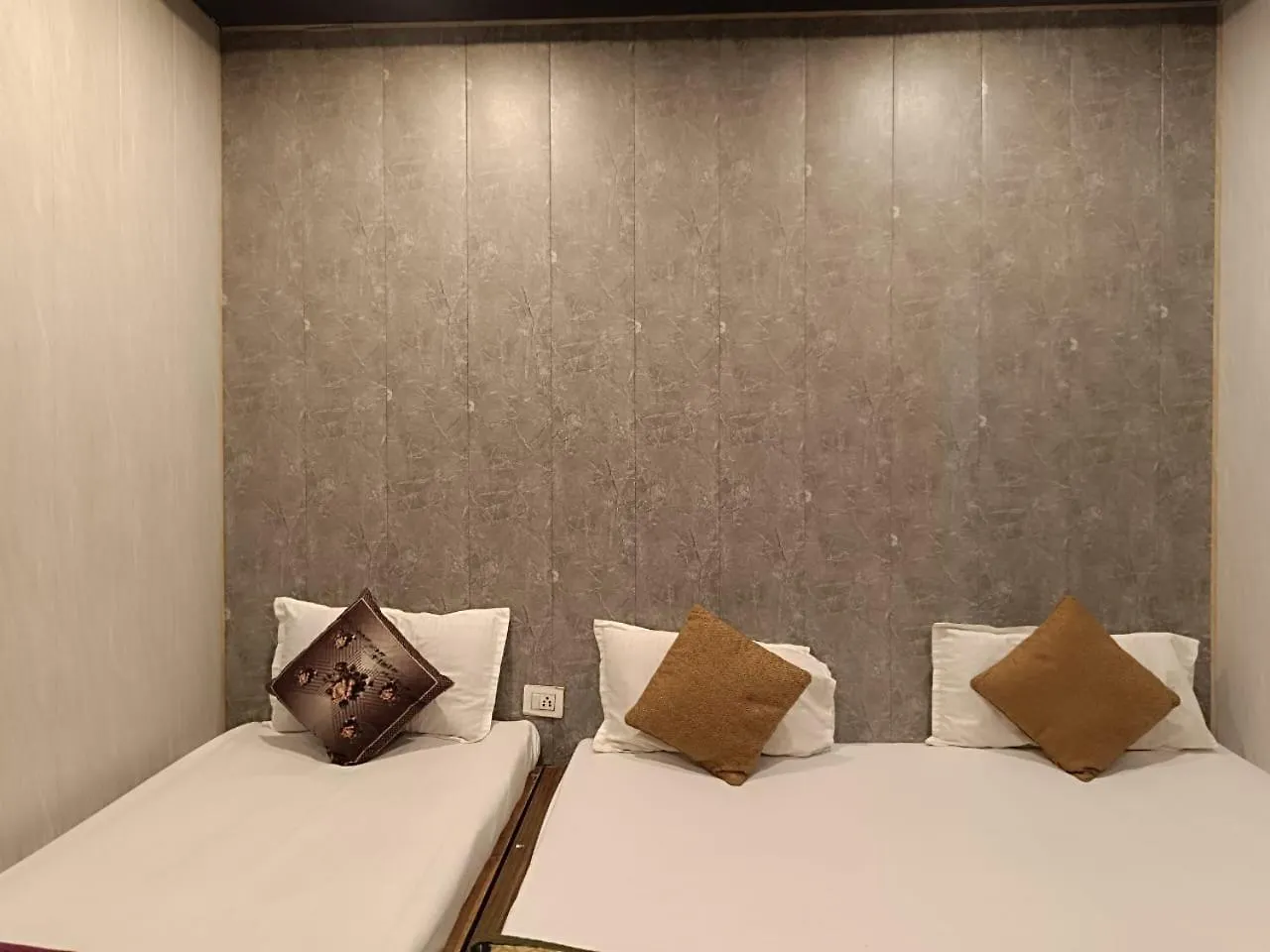 Glitz Hotels Shiv Kashi P Guest House - Nr Dashashwamedh Ghat Варанаси